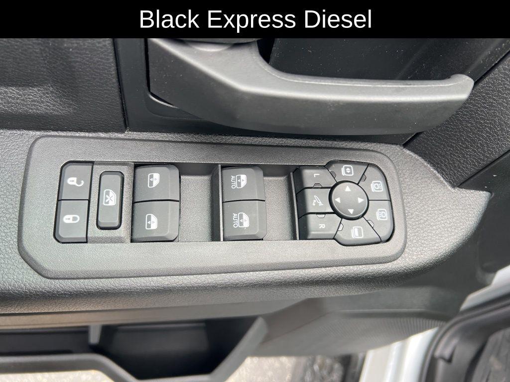 2026 RAM 2500 BLACK EXPRESS CREW CAB 4X4 6'4' BOX — миниатюра 12