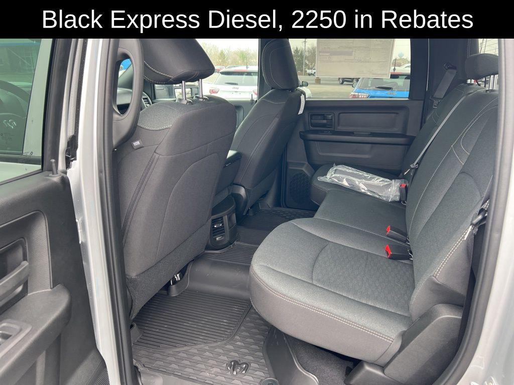 2026 RAM 2500 BLACK EXPRESS CREW CAB 4X4 6'4' BOX — миниатюра 27