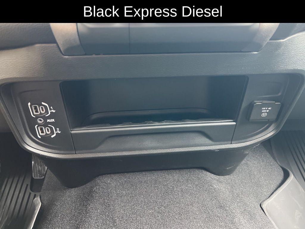 2026 RAM 2500 BLACK EXPRESS CREW CAB 4X4 6'4' BOX — фото 25