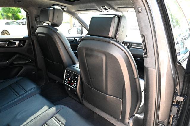 صورة مصغرة 51 لـ 2023 Porsche CAYENNE GTS