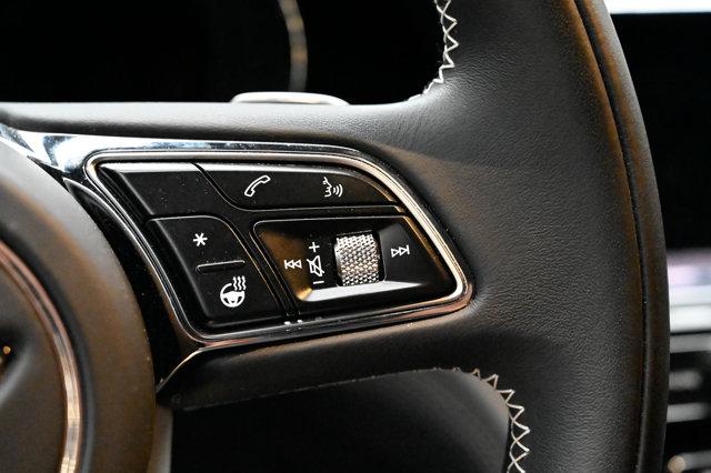 صورة مصغرة 21 لـ 2025 Bentley BENTAYGA AZURE