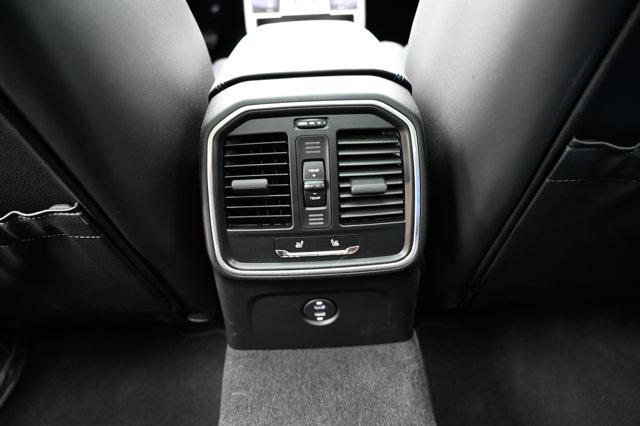 صورة مصغرة 39 لـ 2023 Porsche MACAN GTS