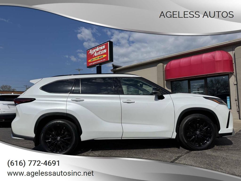 TOYOTA HIGHLANDER - 1