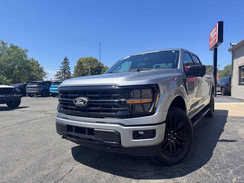 2024 FORD F-150 XLT 照片 2