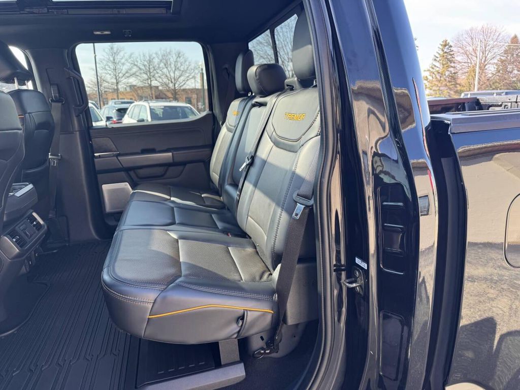 FORD F-150 TREMOR - 9