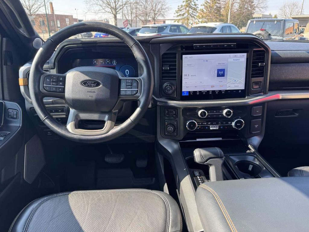 FORD F-150 TREMOR - 10