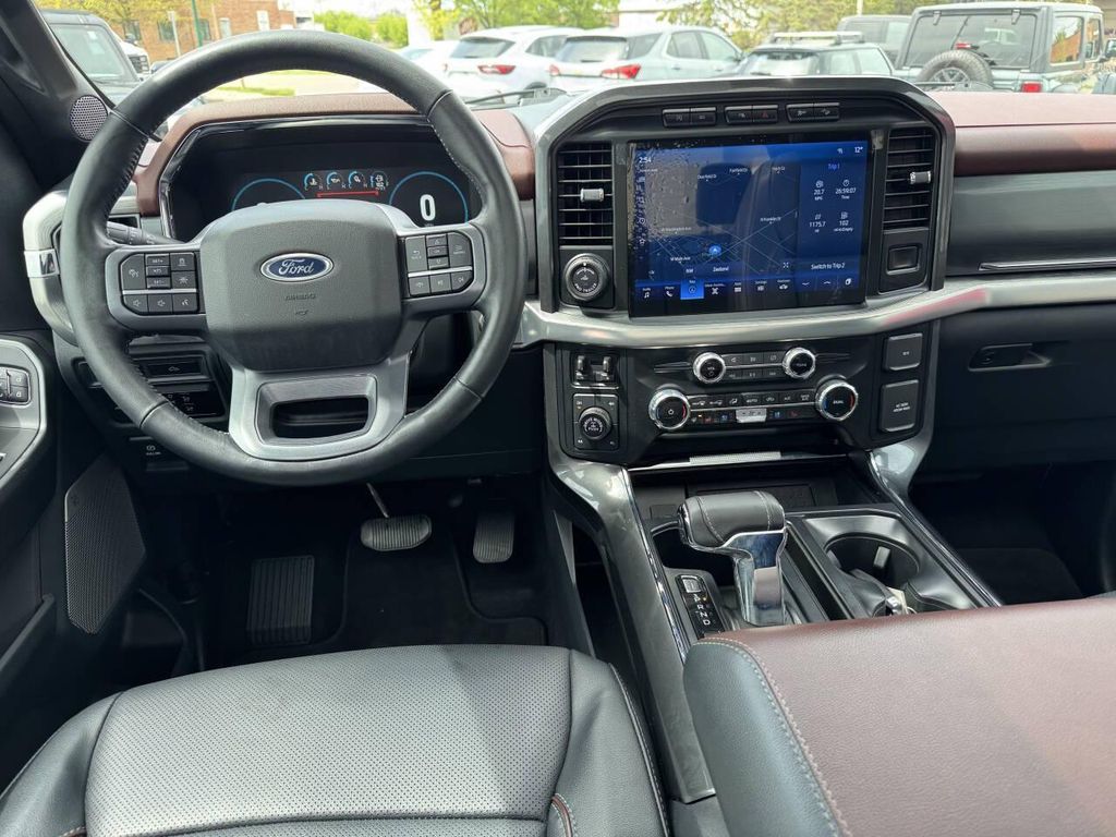 FORD F-150 LARIAT - 10