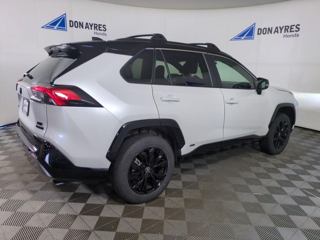 TOYOTA RAV4 - 8