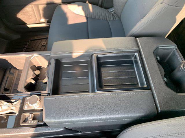 صورة مصغرة 26 لـ 2025 Toyota TUNDRA SR5