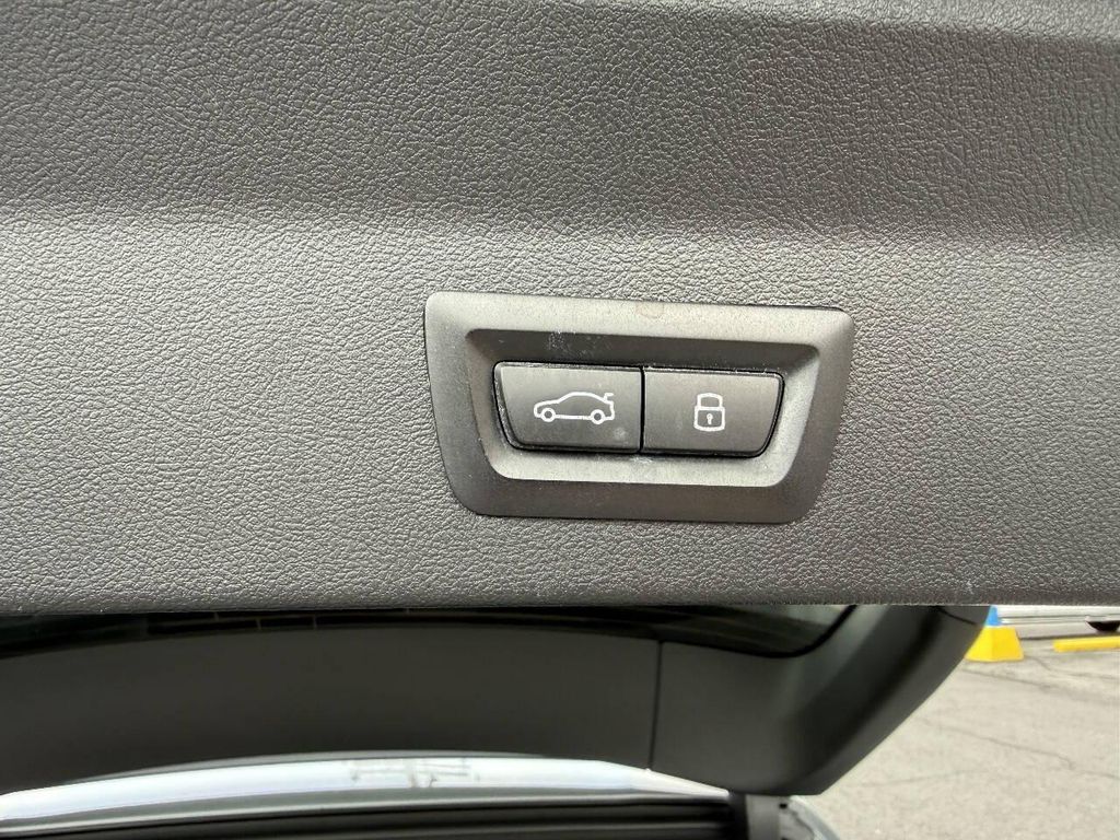 صورة 10 لـ 2023 BMW X3 XDRIVE30I