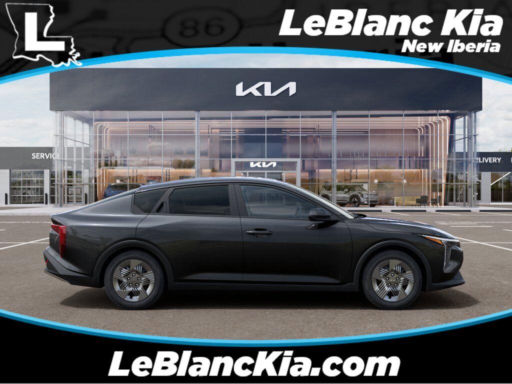New 2026 Kia K4 LX