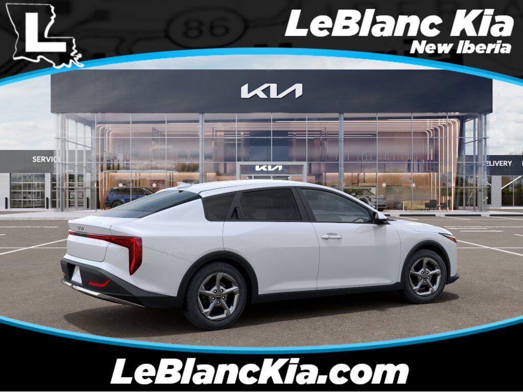 New 2026 Kia K4 LXS