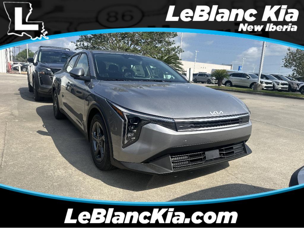 New 2026 Kia K4 LXS