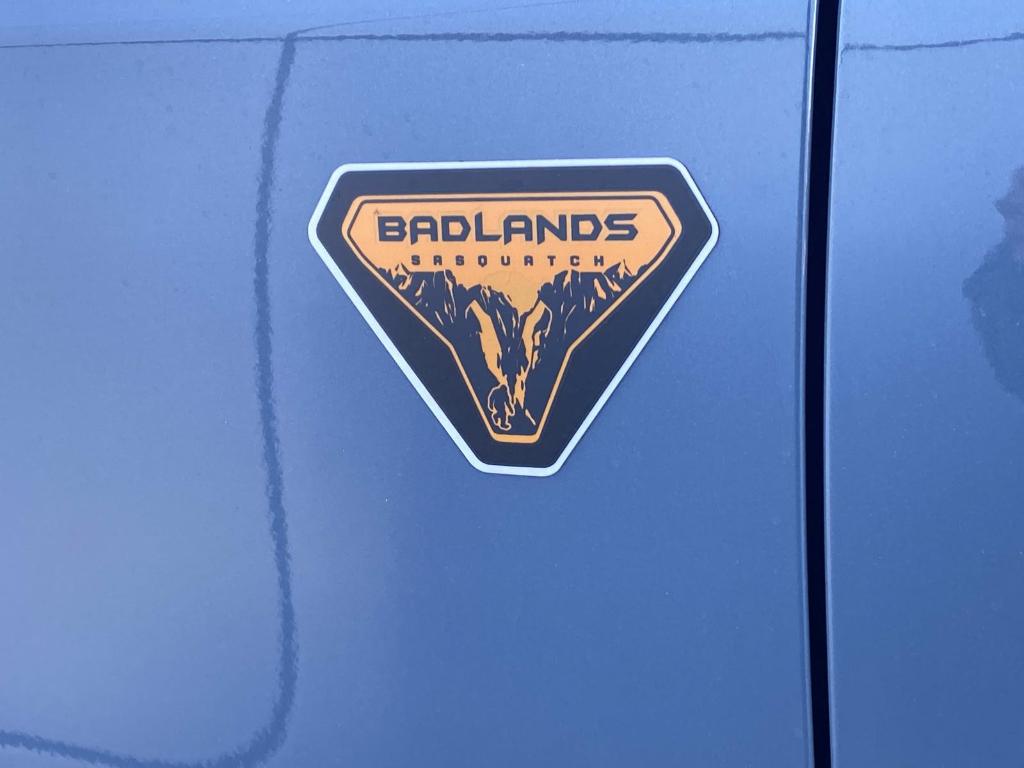 FORD BRONCO - 8