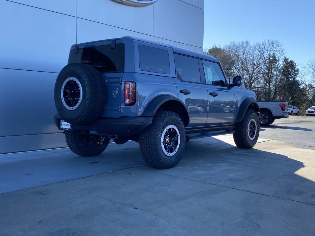 FORD BRONCO - 4