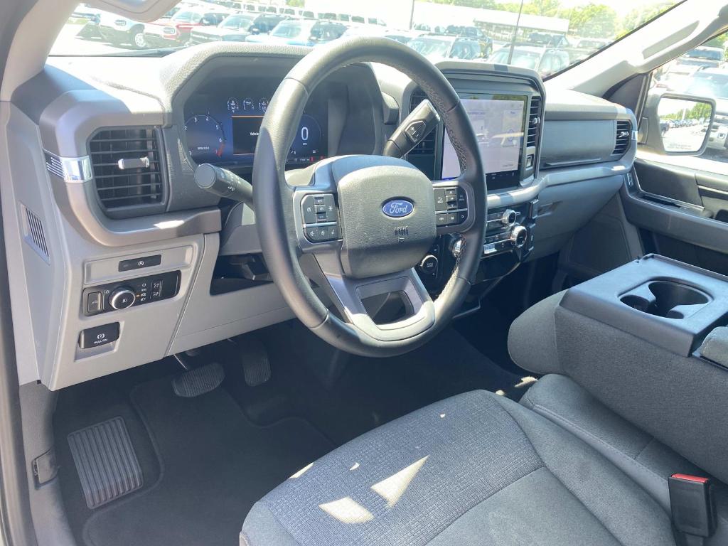 صورة مصغرة 18 لـ 2025 FORD F-150 XLT
