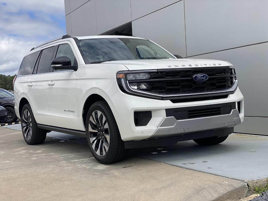 New 2026 Ford Expedition Platinum