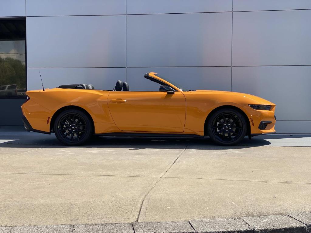 صورة 1 لـ 2026 FORD MUSTANG ECOBOOST PREMIUM