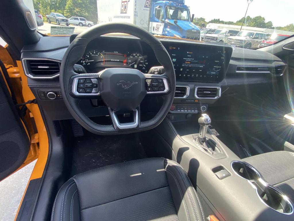 صورة 5 لـ 2026 FORD MUSTANG ECOBOOST PREMIUM