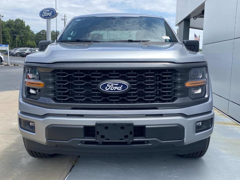 صورة 9 لـ 2026 FORD F-150 STX