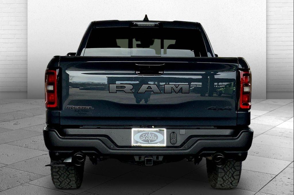 2026 RAM 1500 REBEL 照片 4