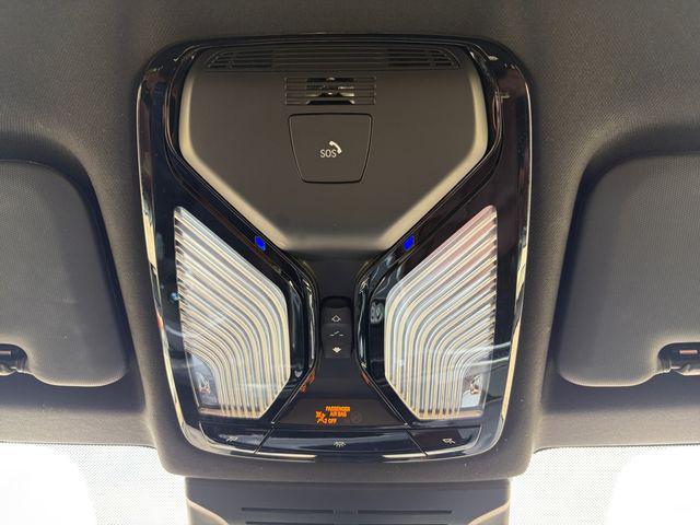 صورة 30 لـ 2024 BMW X6 M60I