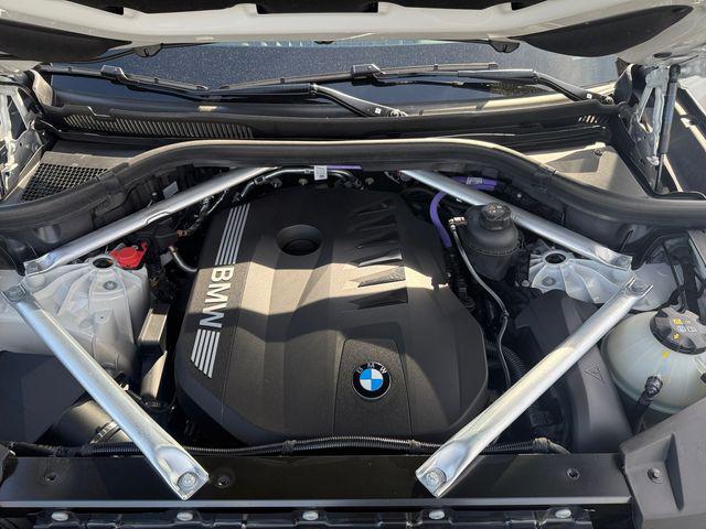 صورة مصغرة 26 لـ 2025 BMW X5 XDRIVE40I