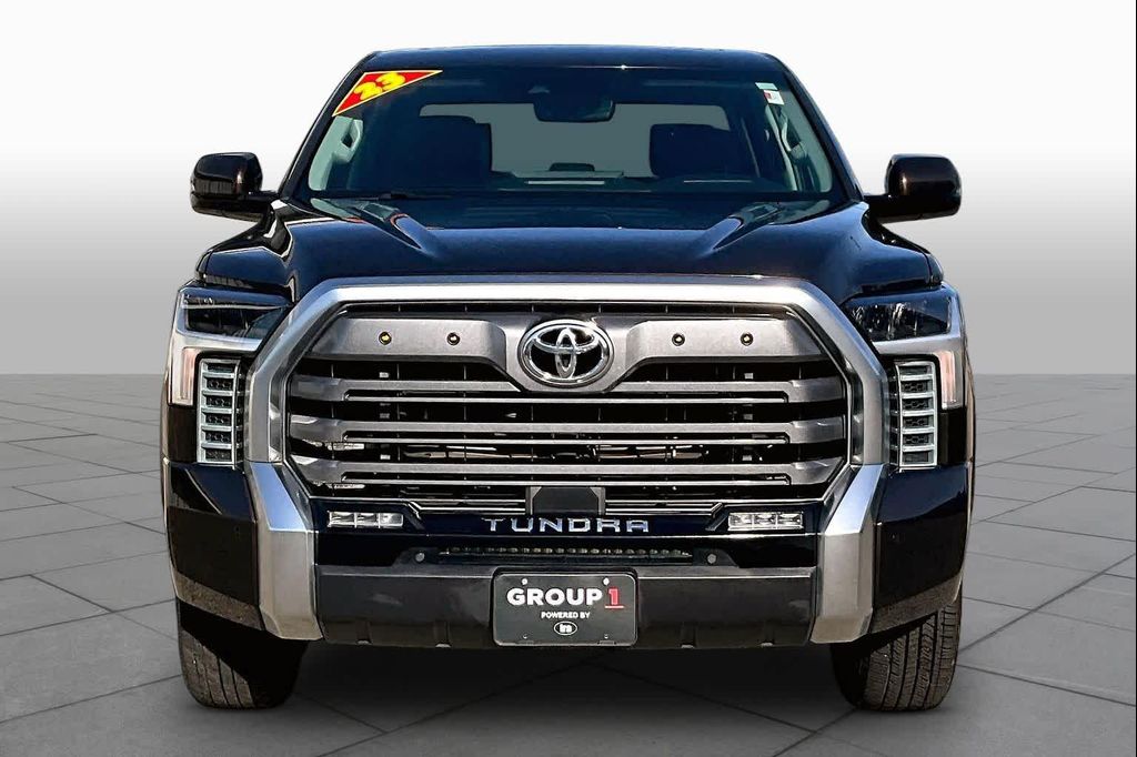 TOYOTA TUNDRA - 4