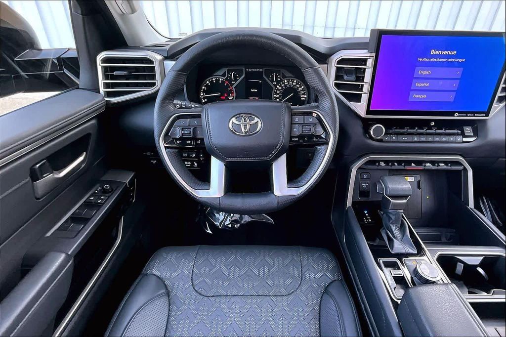 TOYOTA TUNDRA - 6