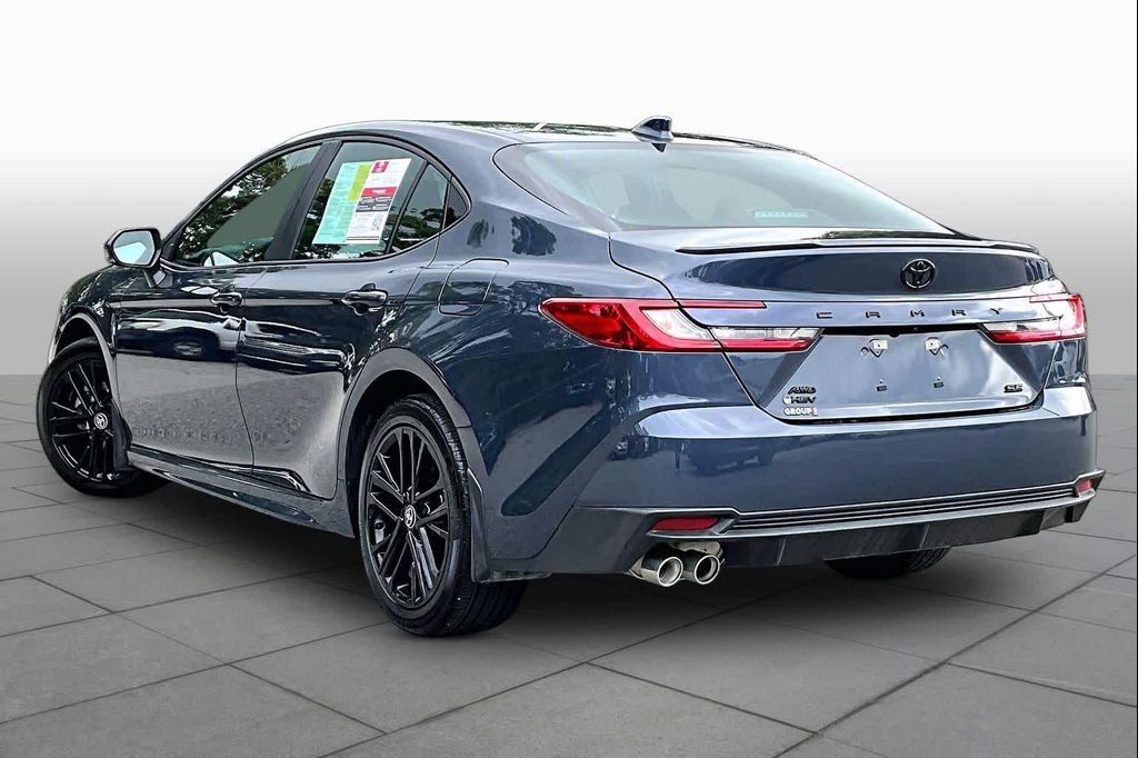 2026 Toyota CAMRY SE 缩略图 11