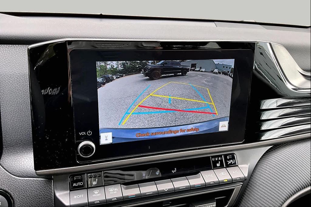 2026 Toyota CAMRY SE 缩略图 26
