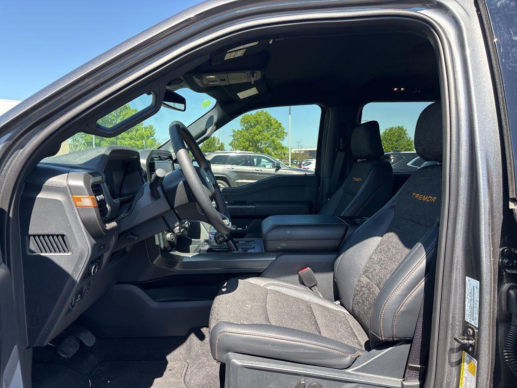 FORD F-150 TREMOR - 4