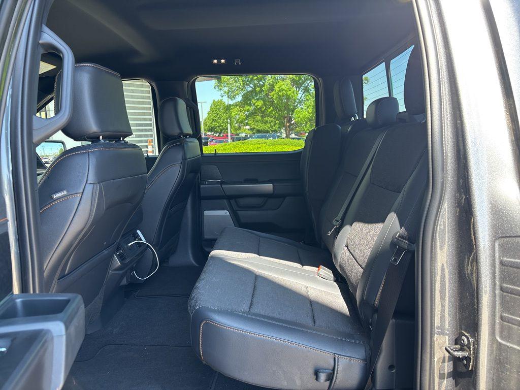 FORD F-150 TREMOR - 5