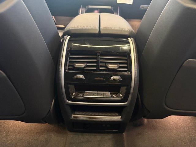 2027 BMW X7 XDRIVE40I 缩略图 21