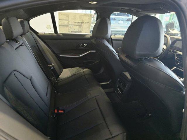 صورة مصغرة 21 لـ 2026 BMW 330 I XDRIVE