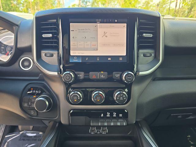 2026 RAM 1500 EXPRESS thumbnail 17