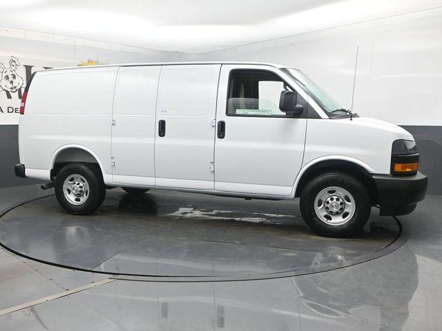 New 2026 Chevrolet Express 2500 Work Van