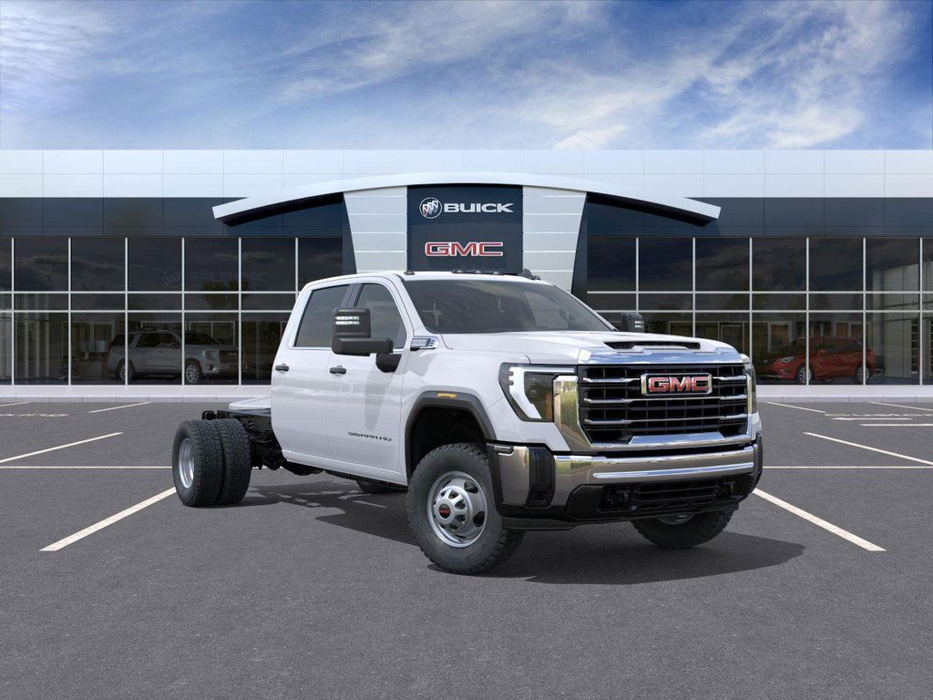 New 2025 GMC Sierra 3500 Base