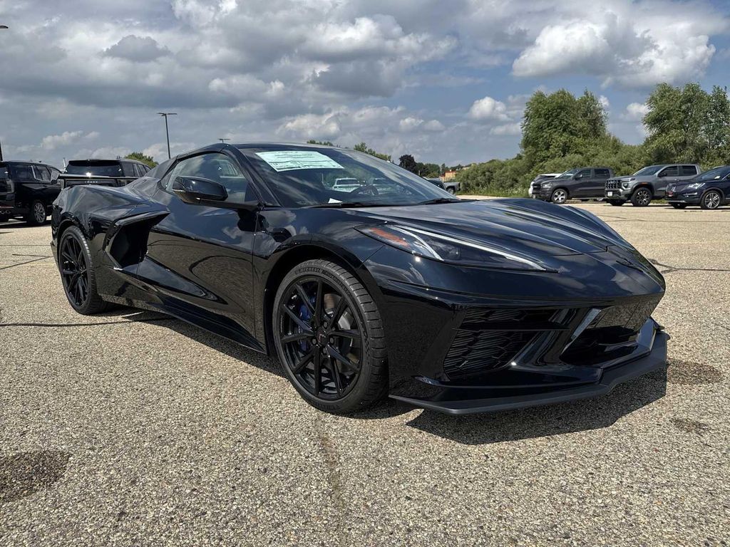 New 2027 Chevrolet Corvette Stingray w/2LT