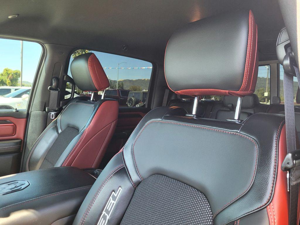 2023 RAM 1500 REBEL — миниатюра 16