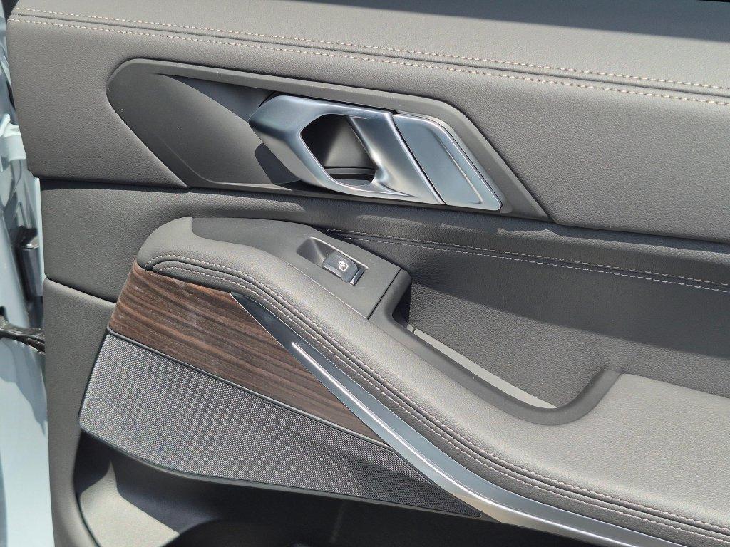 صورة مصغرة 20 لـ 2026 BMW X5 XDRIVE40I
