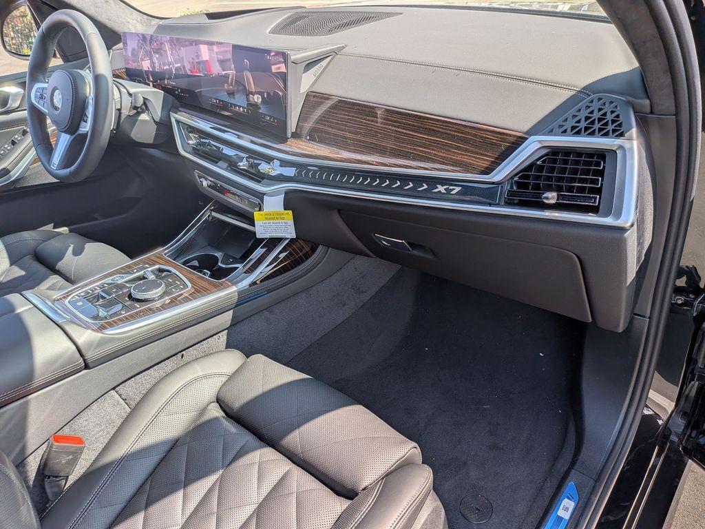 2026 BMW X7 XDRIVE40I — фото 9