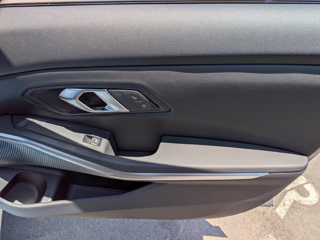 صورة مصغرة 16 لـ 2026 BMW 330 I NA