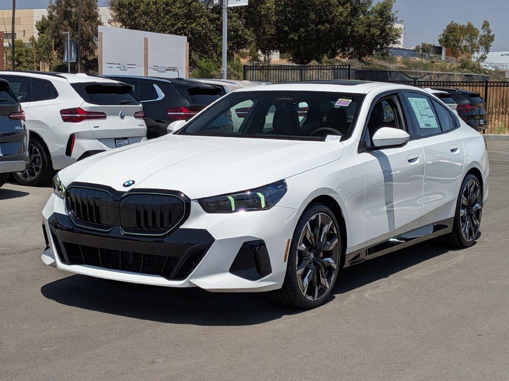 صورة مصغرة 2 لـ 2027 BMW 530 I