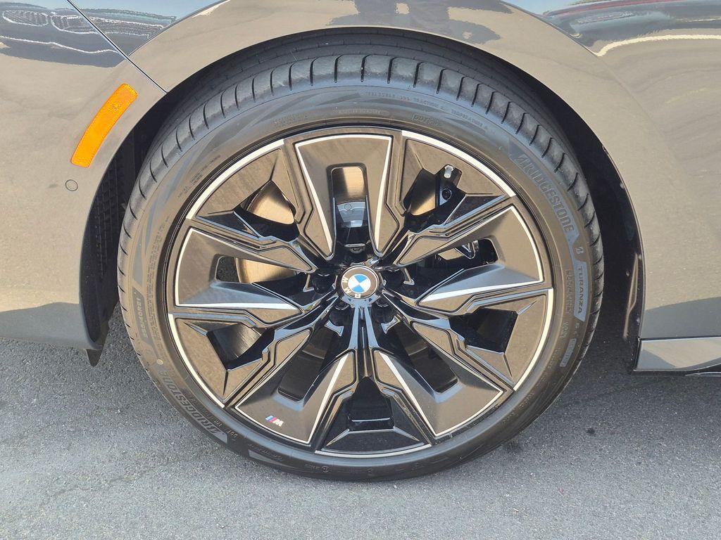 2026 BMW 740 I 缩略图 30