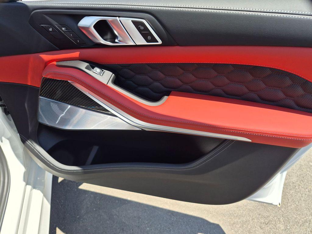 صورة مصغرة 18 لـ 2026 BMW X5 M COMPETITION