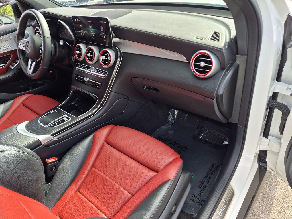 2023 Mercedes-BENZ GLC photo 9