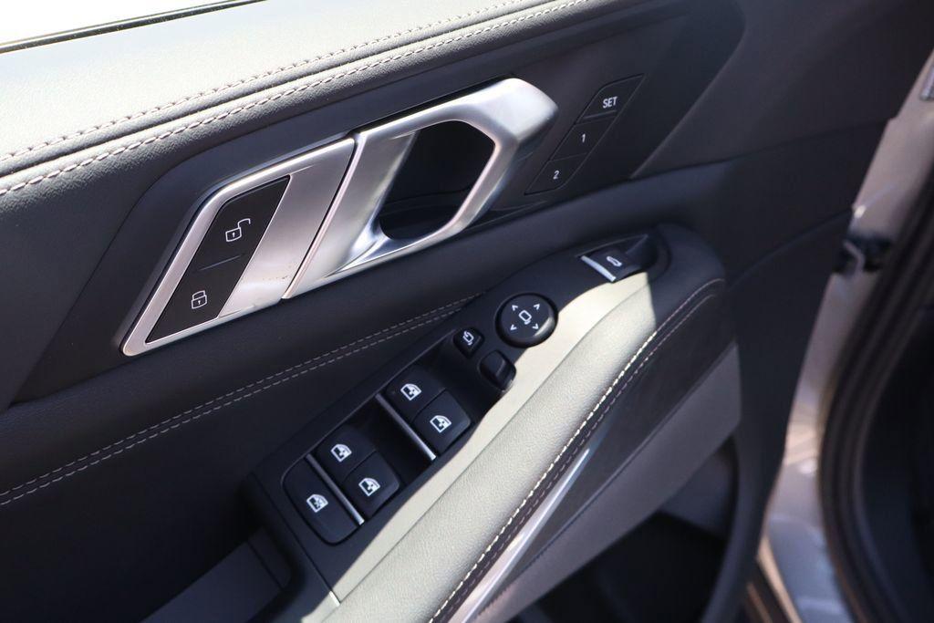 صورة مصغرة 18 لـ 2026 BMW X5 XDRIVE40I