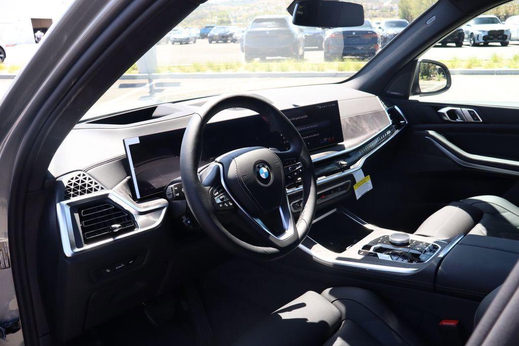 صورة مصغرة 11 لـ 2026 BMW X5 XDRIVE40I