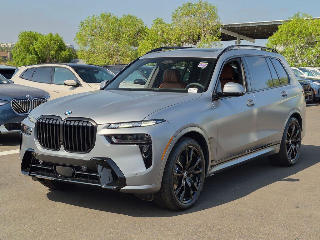 صورة 2 لـ 2027 BMW X7 XDRIVE40I